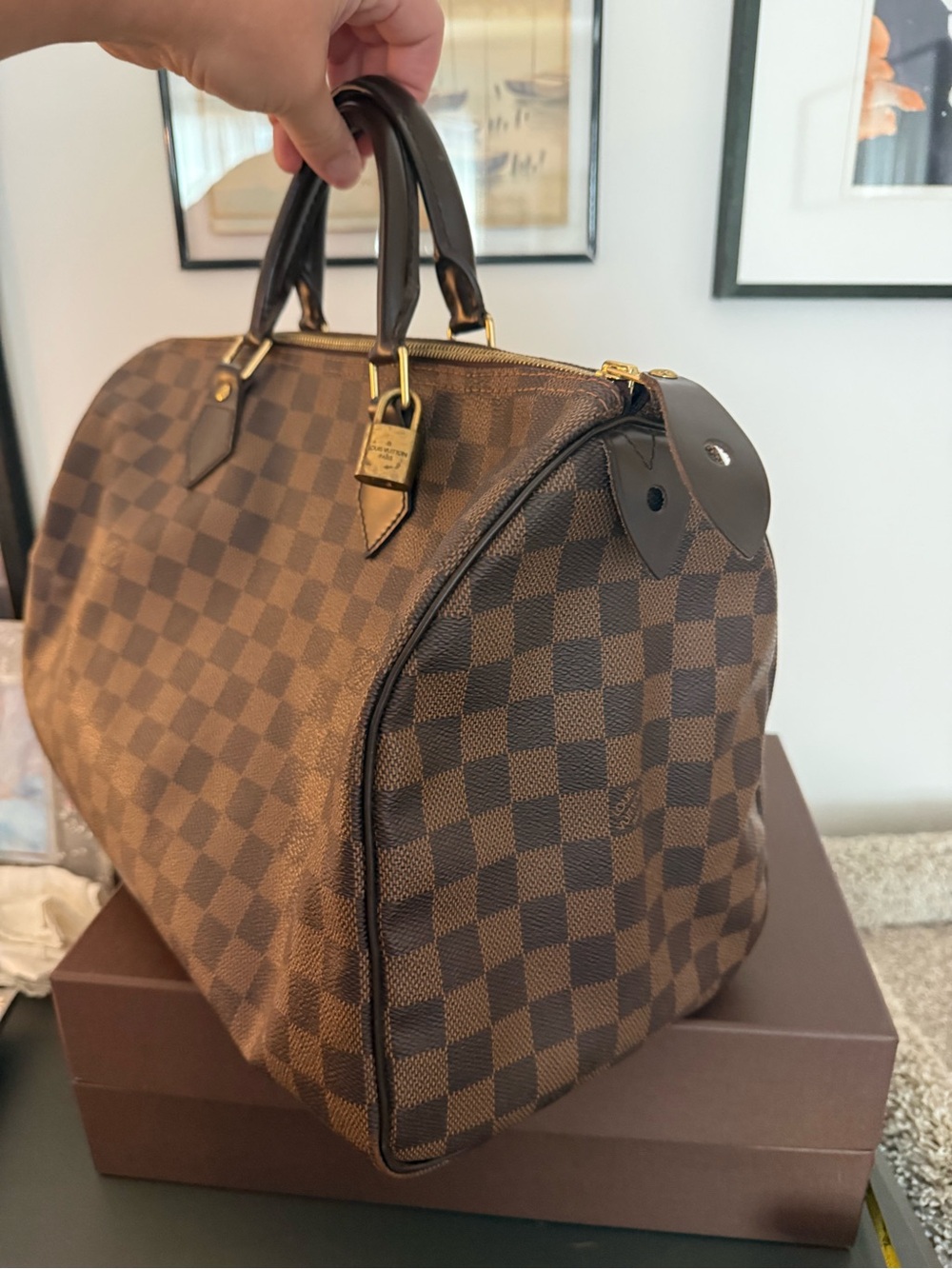 - 100% Authentic     2011 Louis Vuitton Speedy 35 Damier Ebene, Made in USA